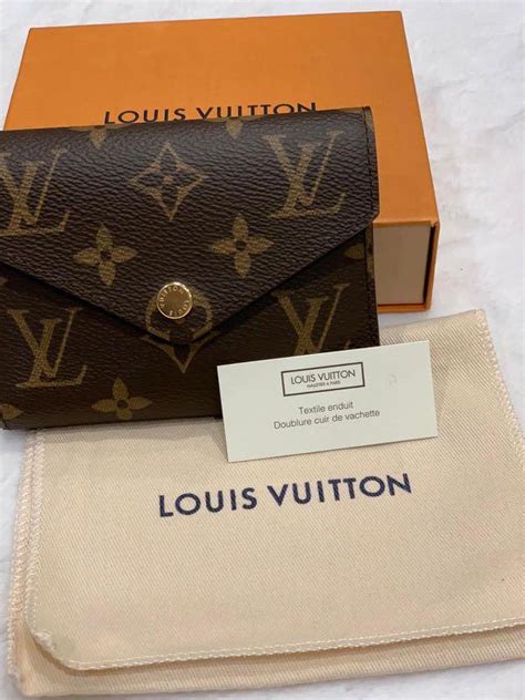 louis vuitton wallet lookup